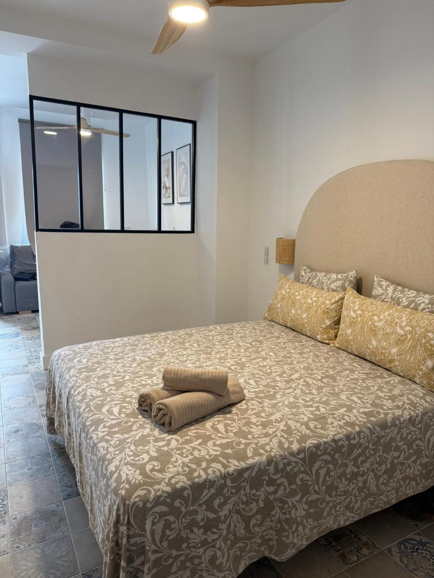The Sunnydise Apartments 말라가 외부 사진